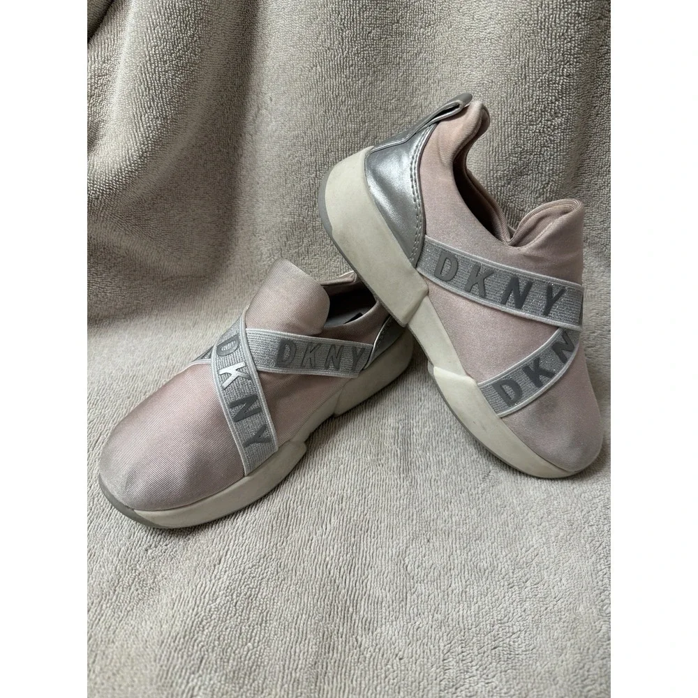 DKNY Toddler Girls Casual & Fashion‎ Sneakers Pink/White Shoes 10/9